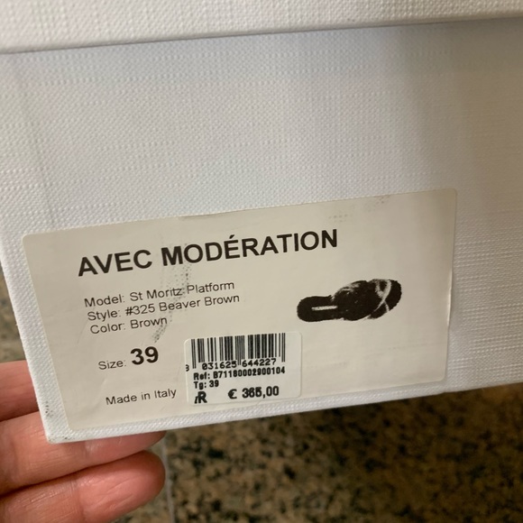 🩷AVEC MODERATION💘 St Moritz Platform cris cross Fur. - Picture 5 of 7